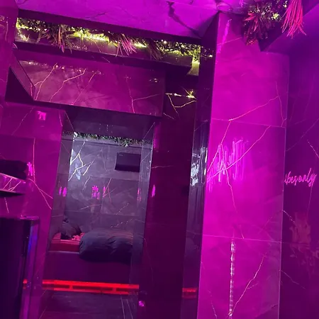 Nuit D Or Loveroom Bellegarde-sur-Valserine